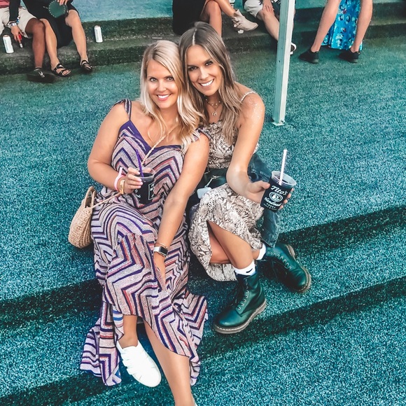 Meet your Posher, Ali - Picture 3 of 7